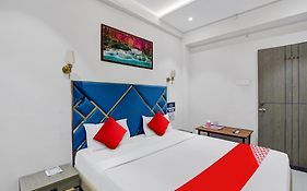 Hotel Shree Palace Surat 4*
