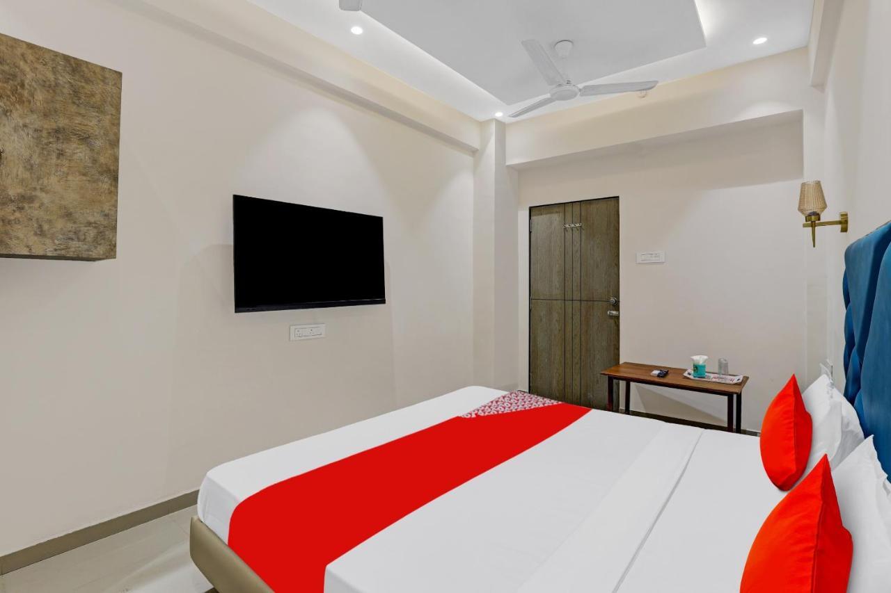 Hotel O Shree Palace Utran Exterior photo