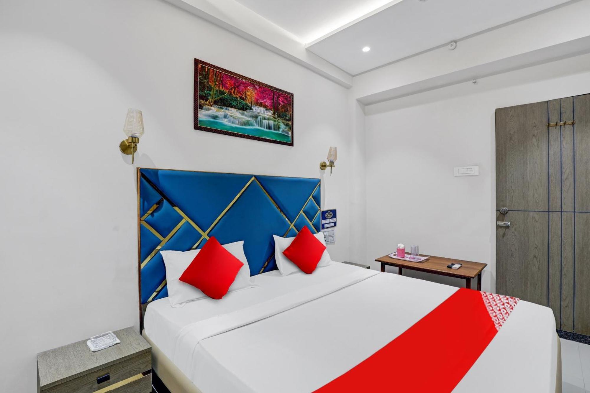 Hotel O Shree Palace Utran Exterior photo