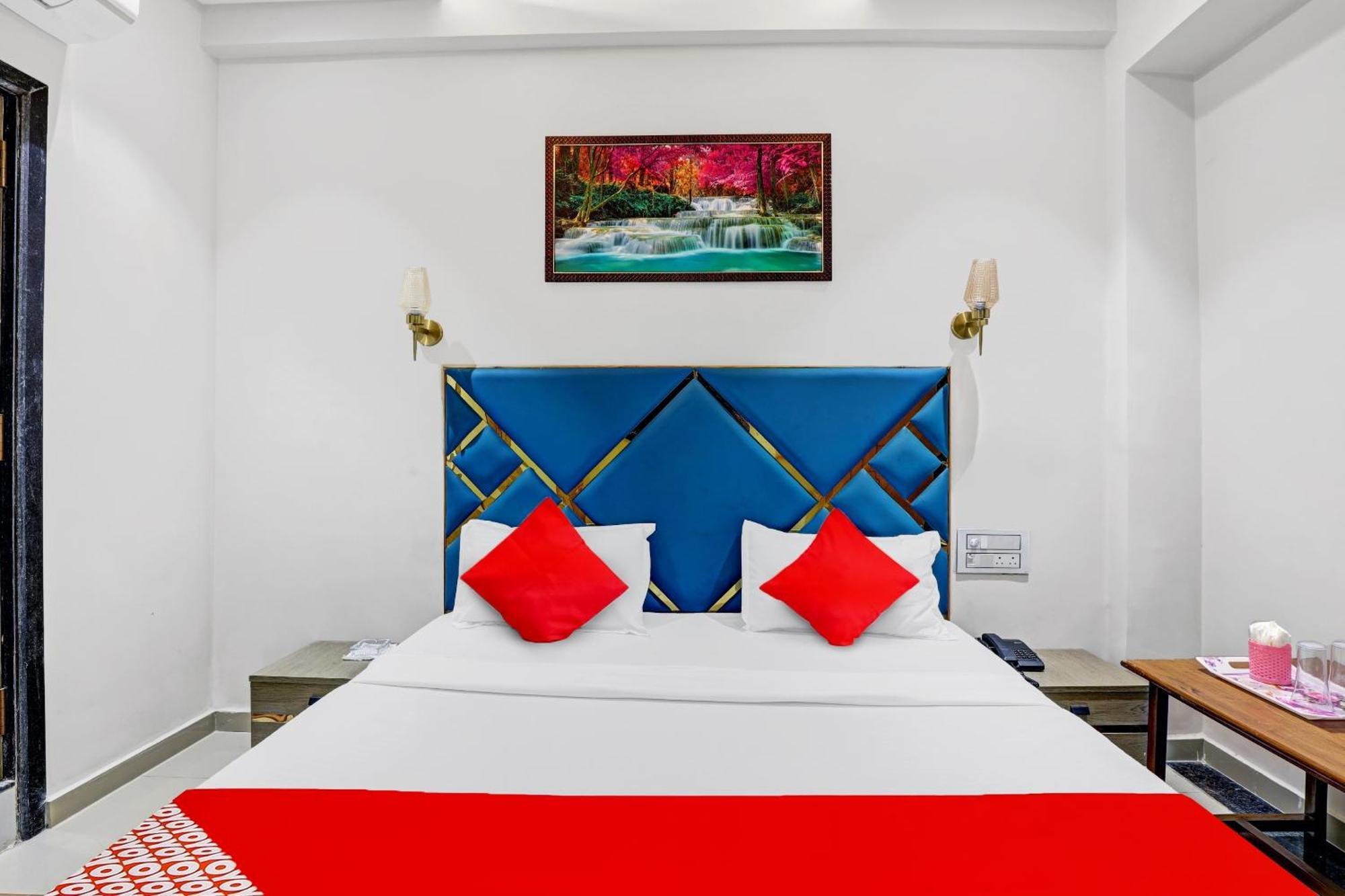 Hotel O Shree Palace Utran Exterior photo